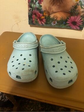 CROCS Light Blue Classic Clog 5/7